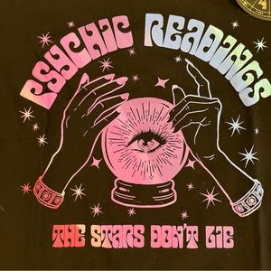 ⚡️NWT⚡️Psychic Readings T-shirt